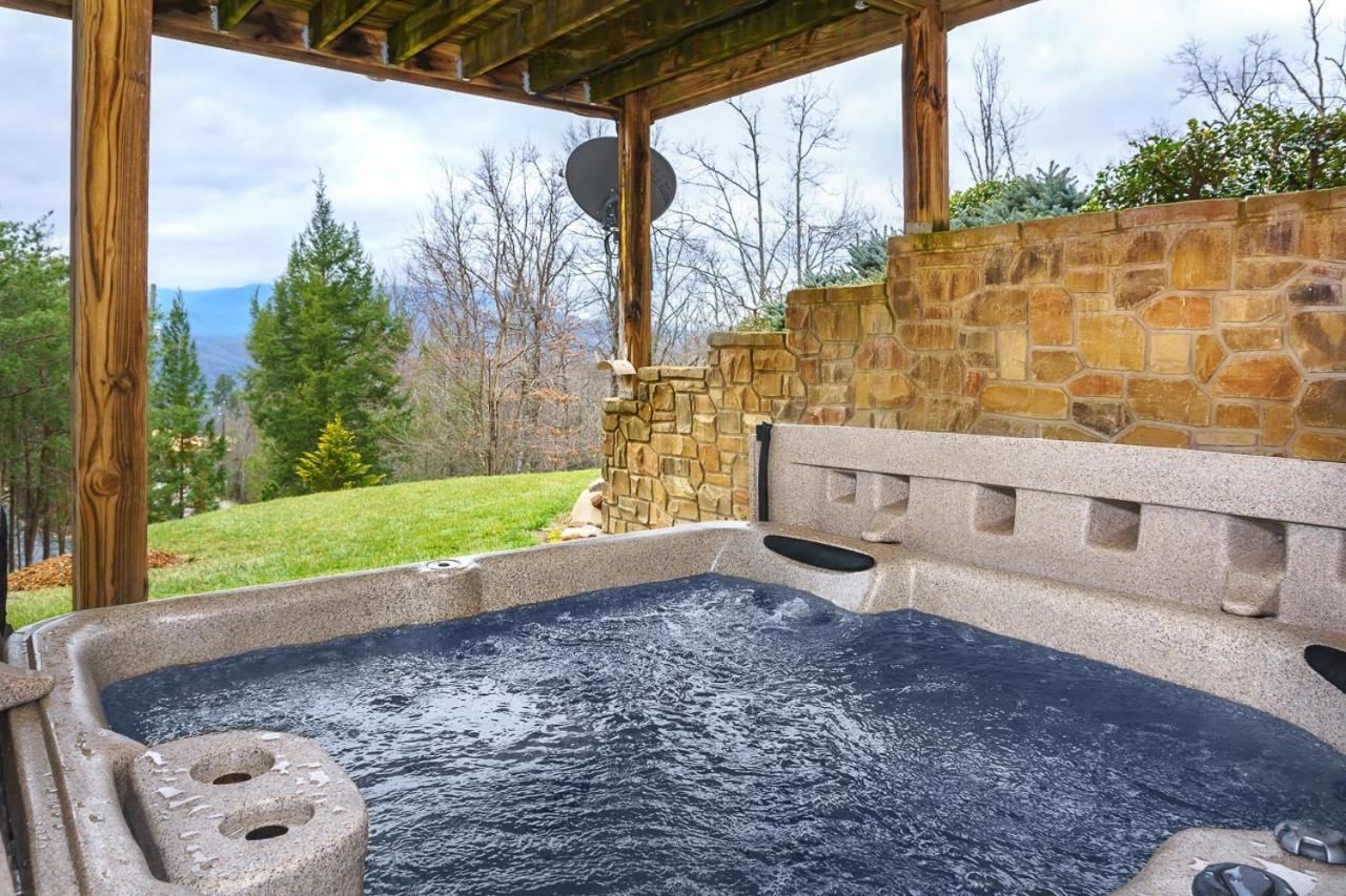 Pinnacle View Lodge By Stony Brook Cabins Гетлинбург Екстериор снимка